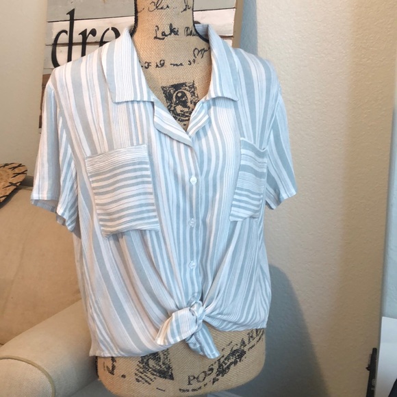 Cute Striped Button Up Shirt - Picture 3 of 5